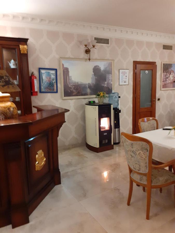Hotel Guri Elbasan Luaran gambar