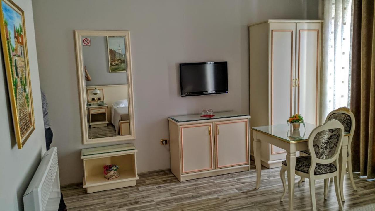 Hotel Guri Elbasan Luaran gambar